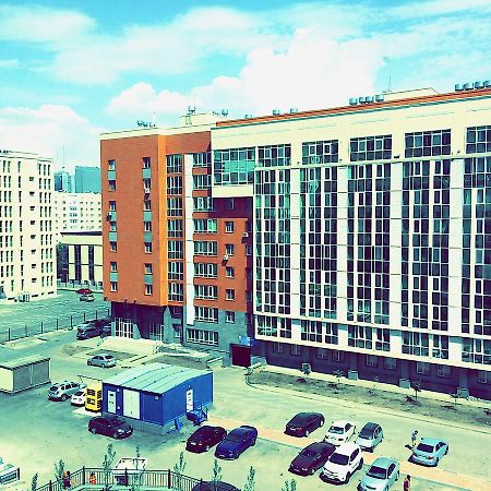 Vesna Apartments In The Center Astana Bagian luar foto