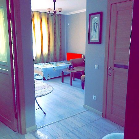 Vesna Apartments In The Center Astana Bagian luar foto