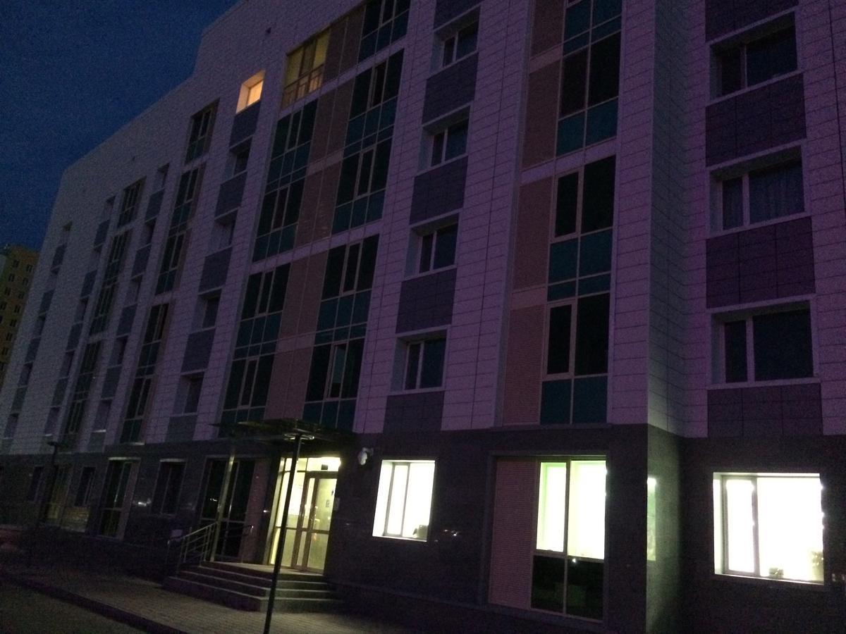 Vesna Apartments In The Center Astana Bagian luar foto
