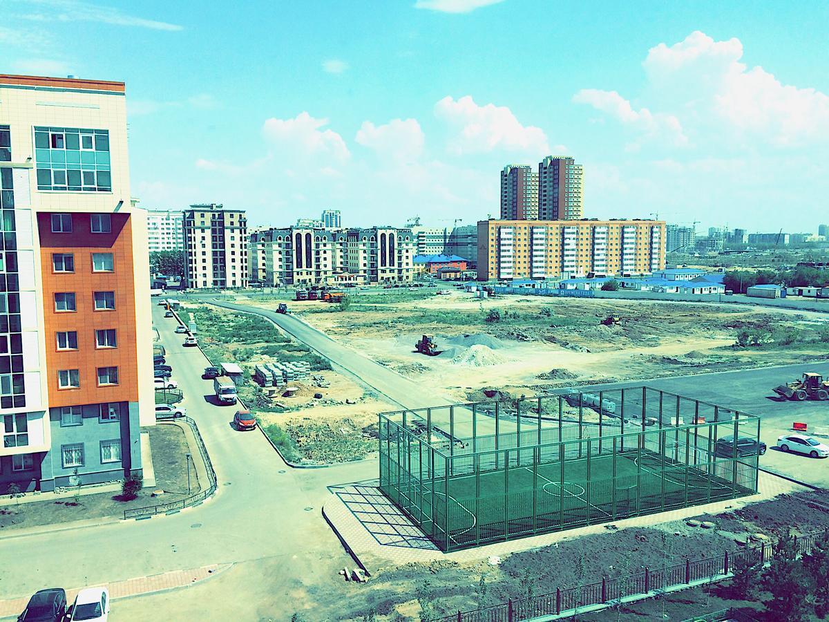 Vesna Apartments In The Center Astana Bagian luar foto
