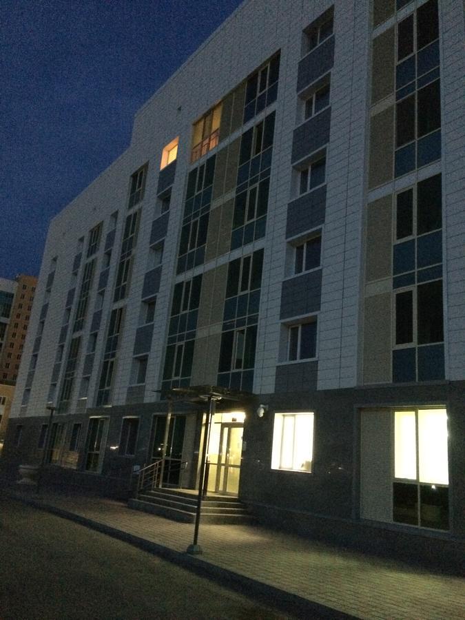 Vesna Apartments In The Center Astana Bagian luar foto